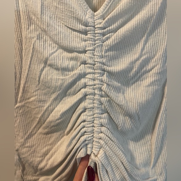 Rue21 Cream Ribbed V-Neck Drawstring Ruched Crop Top - Picture 2 of 9